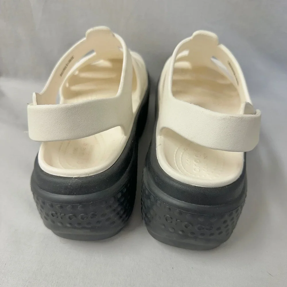 Crocs‎ Stomp Fisherman Sandals in Chalk Sandals Womens 9 Chunky Platform Caged